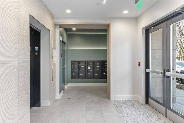 301 Border Street 302, Boston, MA 02128