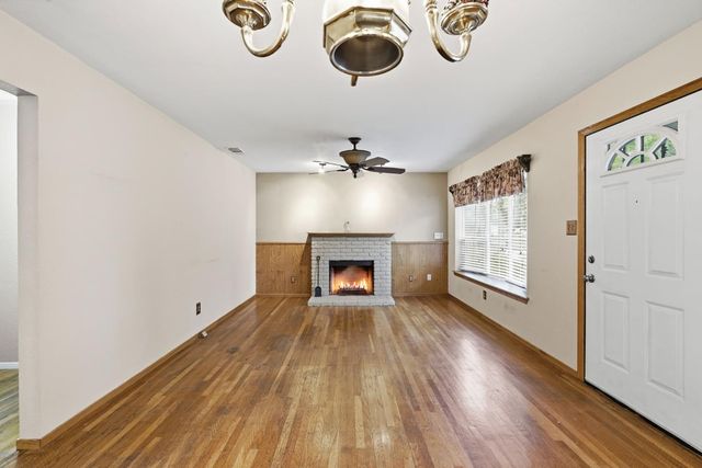 5068 Patti Jo Dr, Carmichael, CA 95608