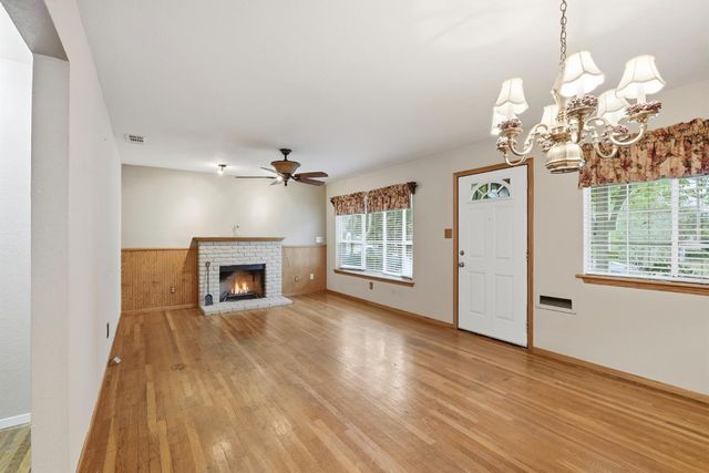 5068 Patti Jo Dr, Carmichael, CA 95608