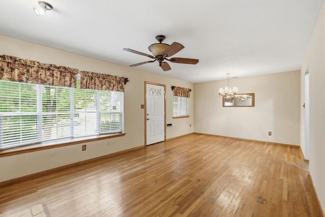 5068 Patti Jo Dr, Carmichael, CA 95608