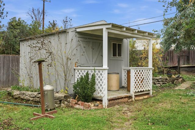 5068 Patti Jo Dr, Carmichael, CA 95608