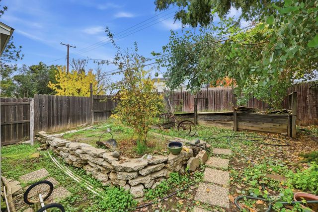 5068 Patti Jo Dr, Carmichael, CA 95608