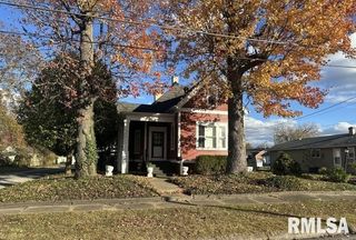 204 N MAPLE Street, Christopher, IL 62822