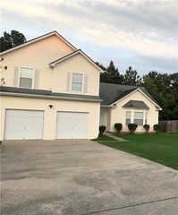 1620 VILLAGE PLACE NE Circle, Conyers, GA 30012