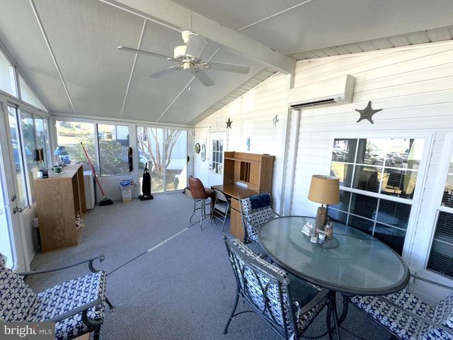 148 1ST ST, Lothian, MD 20711