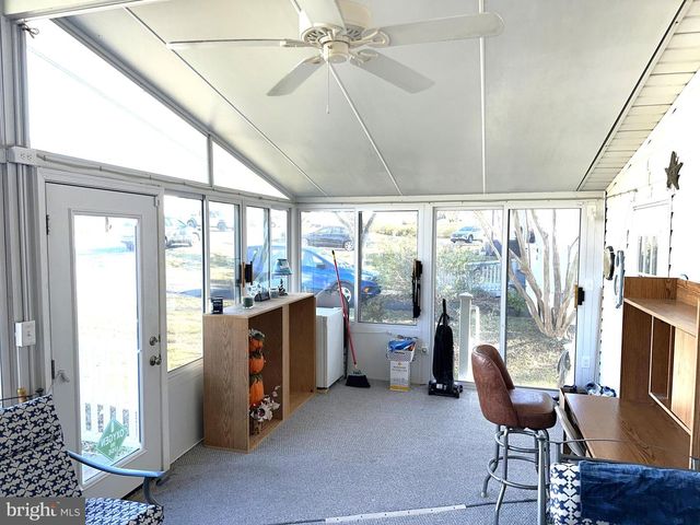 148 1ST ST, Lothian, MD 20711