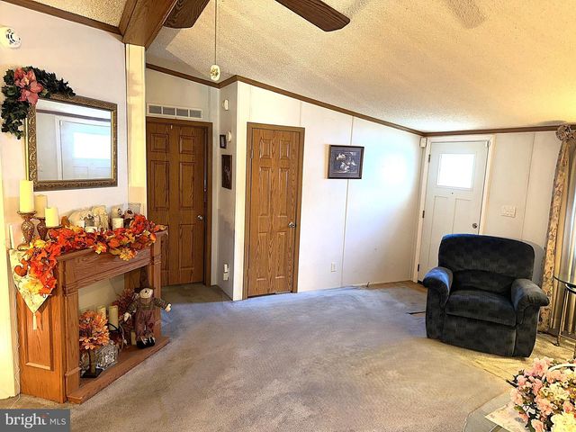 148 1ST ST, Lothian, MD 20711