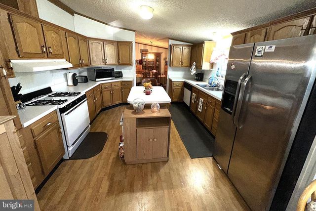 148 1ST ST, Lothian, MD 20711