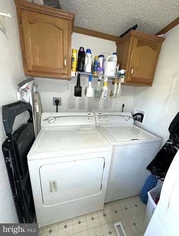 148 1ST ST, Lothian, MD 20711