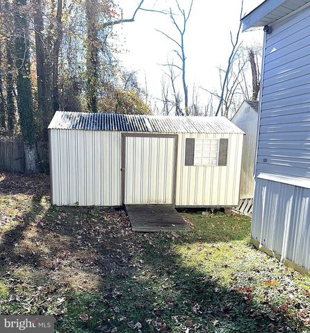 148 1ST ST, Lothian, MD 20711