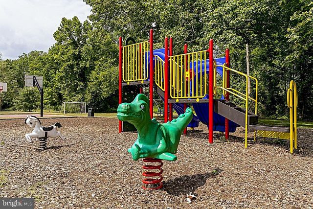 148 1ST ST, Lothian, MD 20711