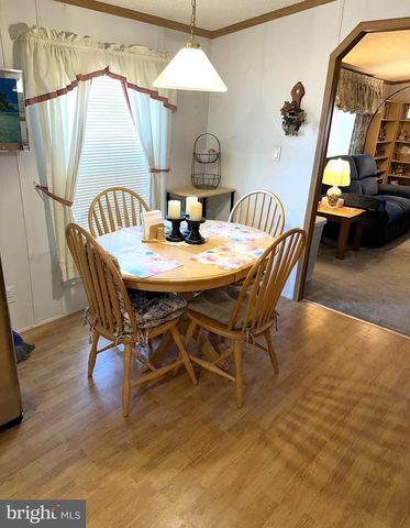 148 1ST ST, Lothian, MD 20711