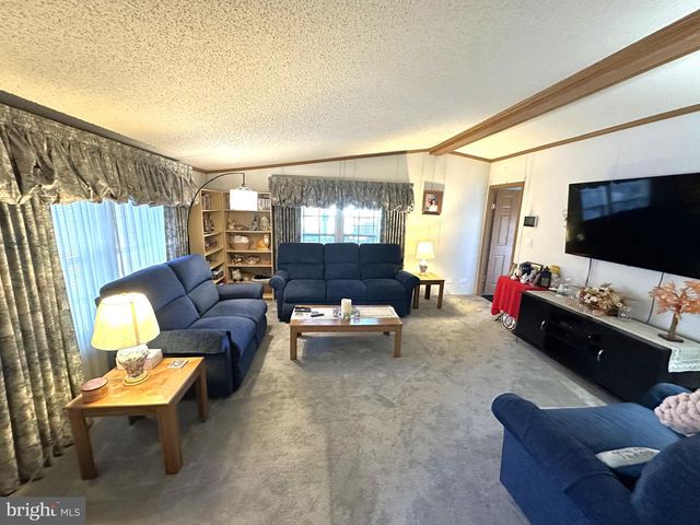 148 1ST ST, Lothian, MD 20711