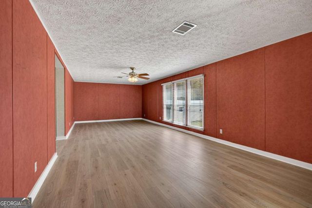 4156 Smiley Road NE, Ludowici, GA 31316