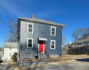 25 School Street, West Warwick, RI 02893