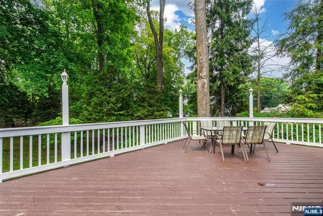 12 Ravine Road, Verona, NJ 07044
