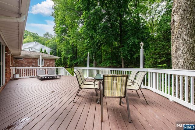 12 Ravine Road, Verona, NJ 07044