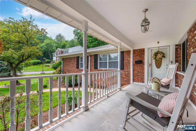 12 Ravine Road, Verona, NJ 07044