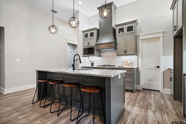 9120 Long Branch Dr, Tyler, TX 75703
