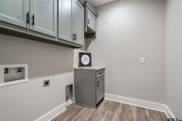 9120 Long Branch Dr, Tyler, TX 75703