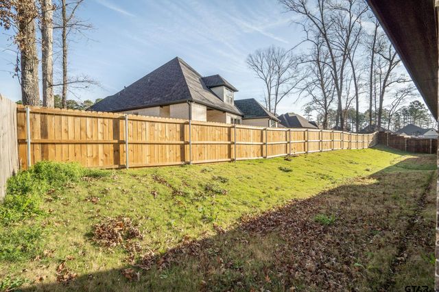 9120 Long Branch Dr, Tyler, TX 75703