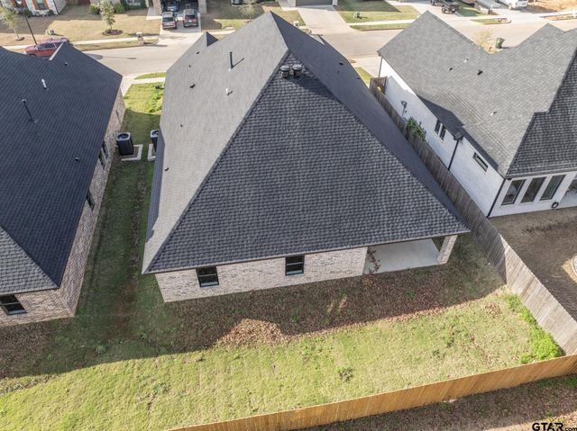 9120 Long Branch Dr, Tyler, TX 75703