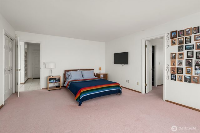 1889 West Beach Road, Oak Harbor, WA 98277