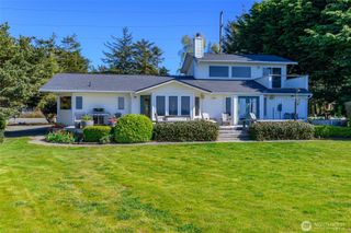 1889 West Beach Road, Oak Harbor, WA 98277