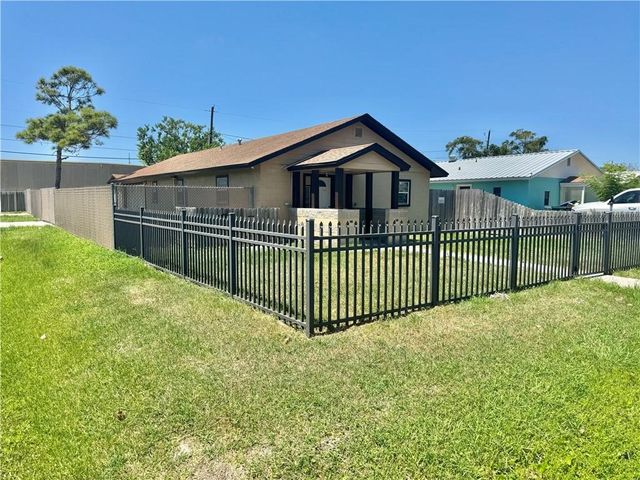 1238 Baywood Lane, Corpus Christi, TX 78418