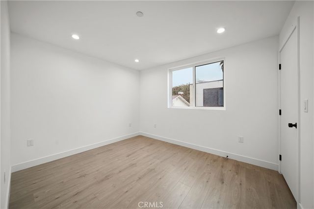 169 S Hoover Street, Los Angeles, CA 90004