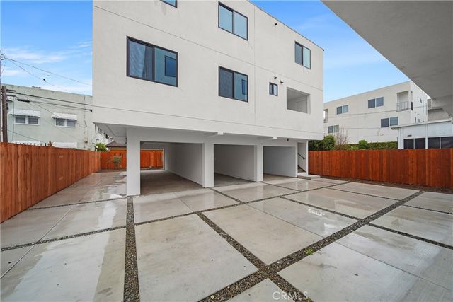 169 S Hoover Street, Los Angeles, CA 90004