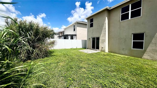619 NE 4th St, Florida City, FL 33034