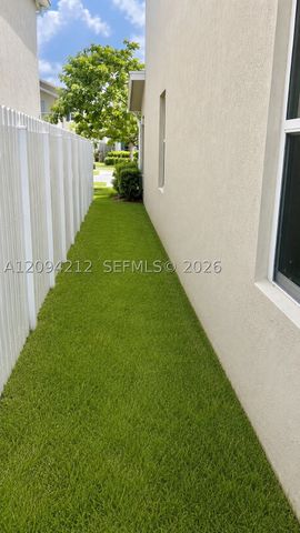 619 NE 4th St, Florida City, FL 33034