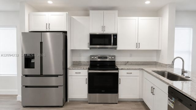 619 NE 4th St, Florida City, FL 33034
