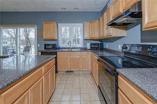 394 Westmoreland Lane, North Kingstown, RI 02874