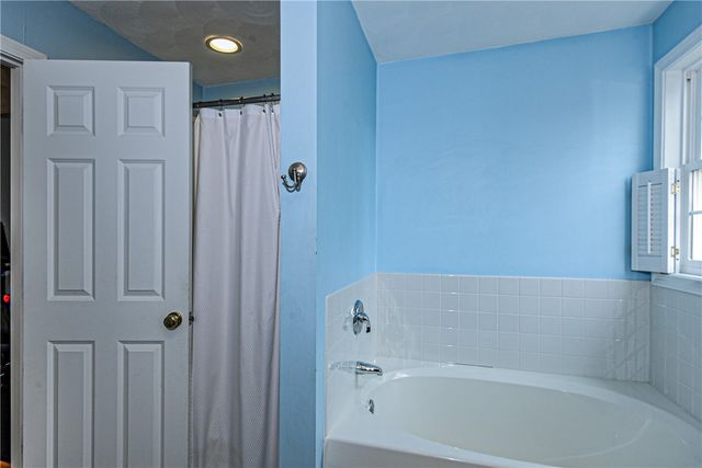 394 Westmoreland Lane, North Kingstown, RI 02874