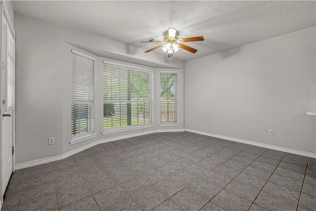 1303 Mullins Loop N, College Station, TX 77845