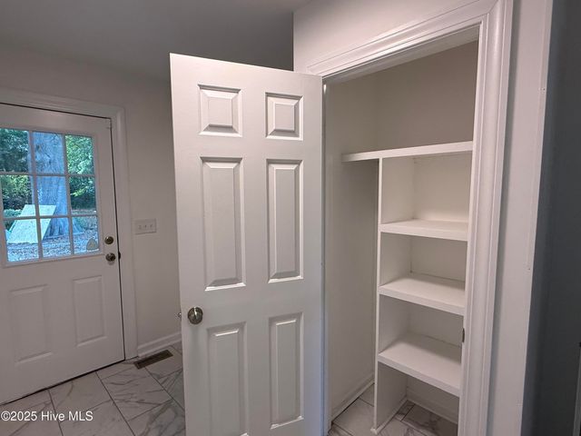 101 Forest Drive, Clinton, NC 28328