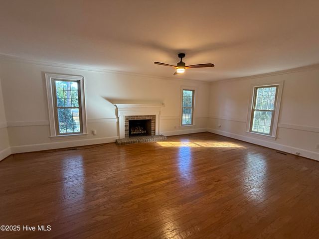 101 Forest Drive, Clinton, NC 28328