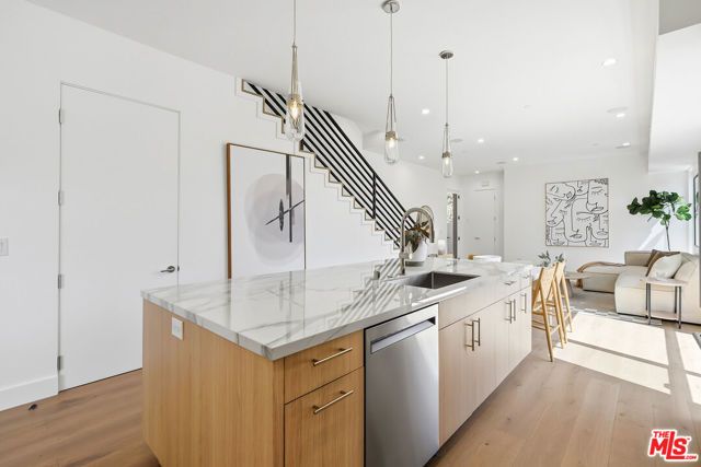 4095 Sawtelle Boulevard D, Culver City, CA 90066