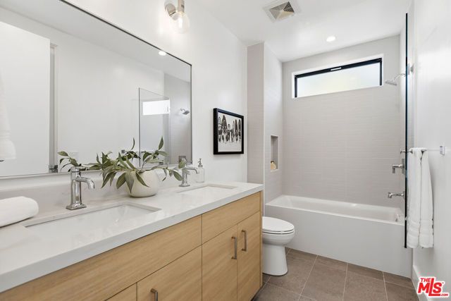 4095 Sawtelle Boulevard D, Culver City, CA 90066
