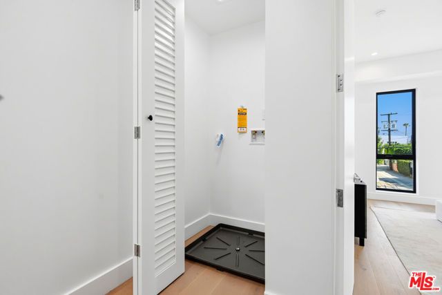 4095 Sawtelle Boulevard D, Culver City, CA 90066