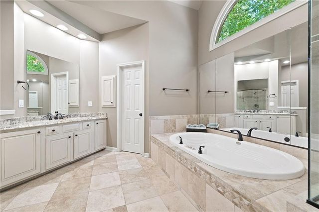 635 Vinings Estates SE Drive, Smyrna, GA 30126