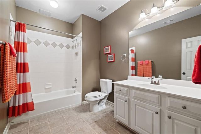 635 Vinings Estates SE Drive, Smyrna, GA 30126