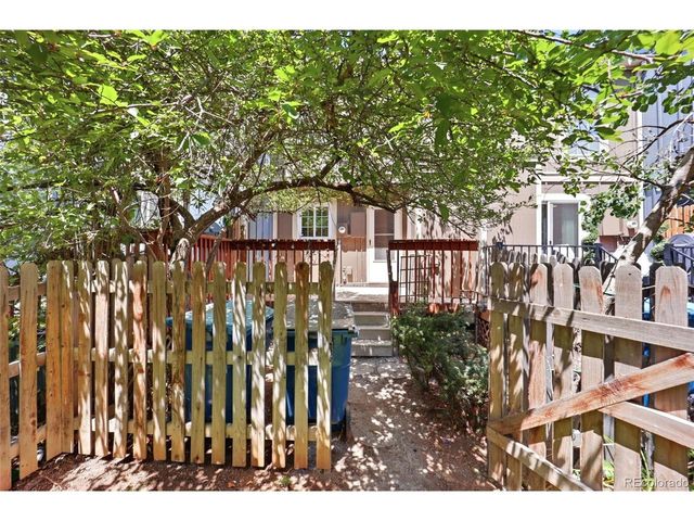 8217 S Fillmore Way, Centennial, CO 80122