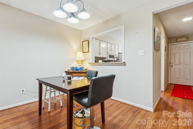 2921 Heathstead Place, Charlotte, NC 28210