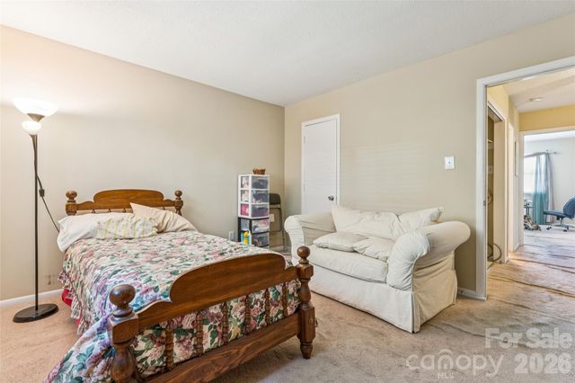2921 Heathstead Place, Charlotte, NC 28210