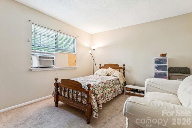 2921 Heathstead Place, Charlotte, NC 28210