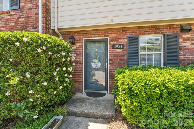 2921 Heathstead Place, Charlotte, NC 28210