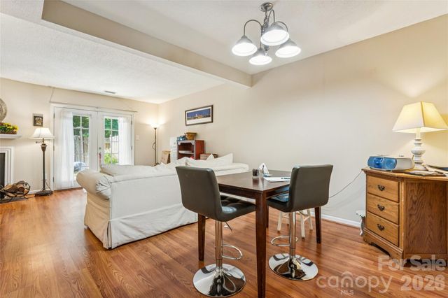 2921 Heathstead Place, Charlotte, NC 28210